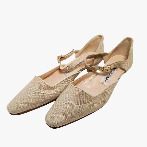 マノロブラニク MANOLO BLAHNIK マノロブラニク パンプス ベージュ
