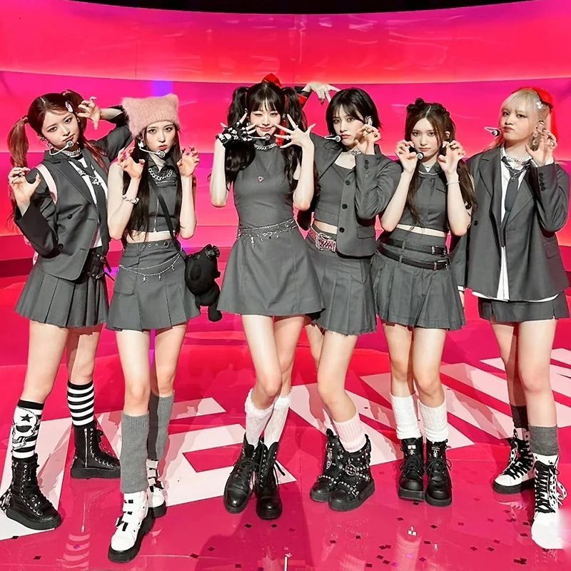 【2枚購入で200円 OFF！急速出荷】ive衣装 パフォーマンス ジャズダンス グレースーツ ショートスカートスーツ ダンス