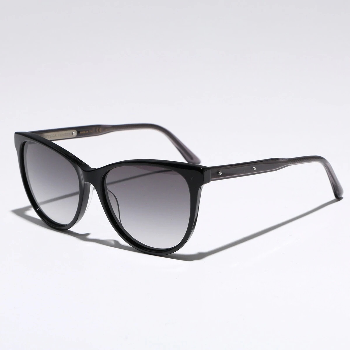 BOTTEGA VENETA ボッテガヴェネタ サングラス BV0021S レディース ウェリントン型 セルフレーム フルリム アジアンフィット ロゴ 001/BLACK-GREY-GREY