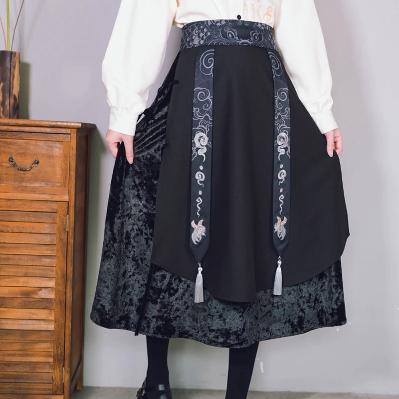 【快速出荷】チャイナ風スカート 黒 レイヤードスカート ハイウエストスカート ボトムス 中華風 刺繍 合わせやすい 腰巻 秋冬 ロング クラシック 復古