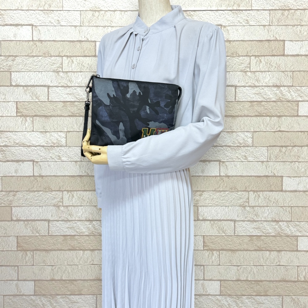 プラダ カモフラ柄テースト セカンドバッグ ナイロン 2NE789 ブラック PRADA 中古 美品