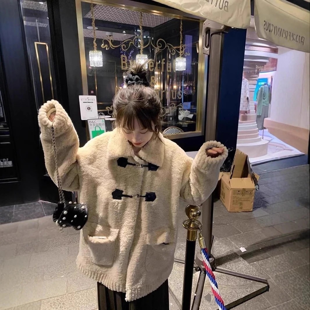 今買いたいが特売！韓国風ファッション 女性冬新しいスタイルためレトロラペルシェルパジャケット 冬アウター 大人っぽチェスターコート