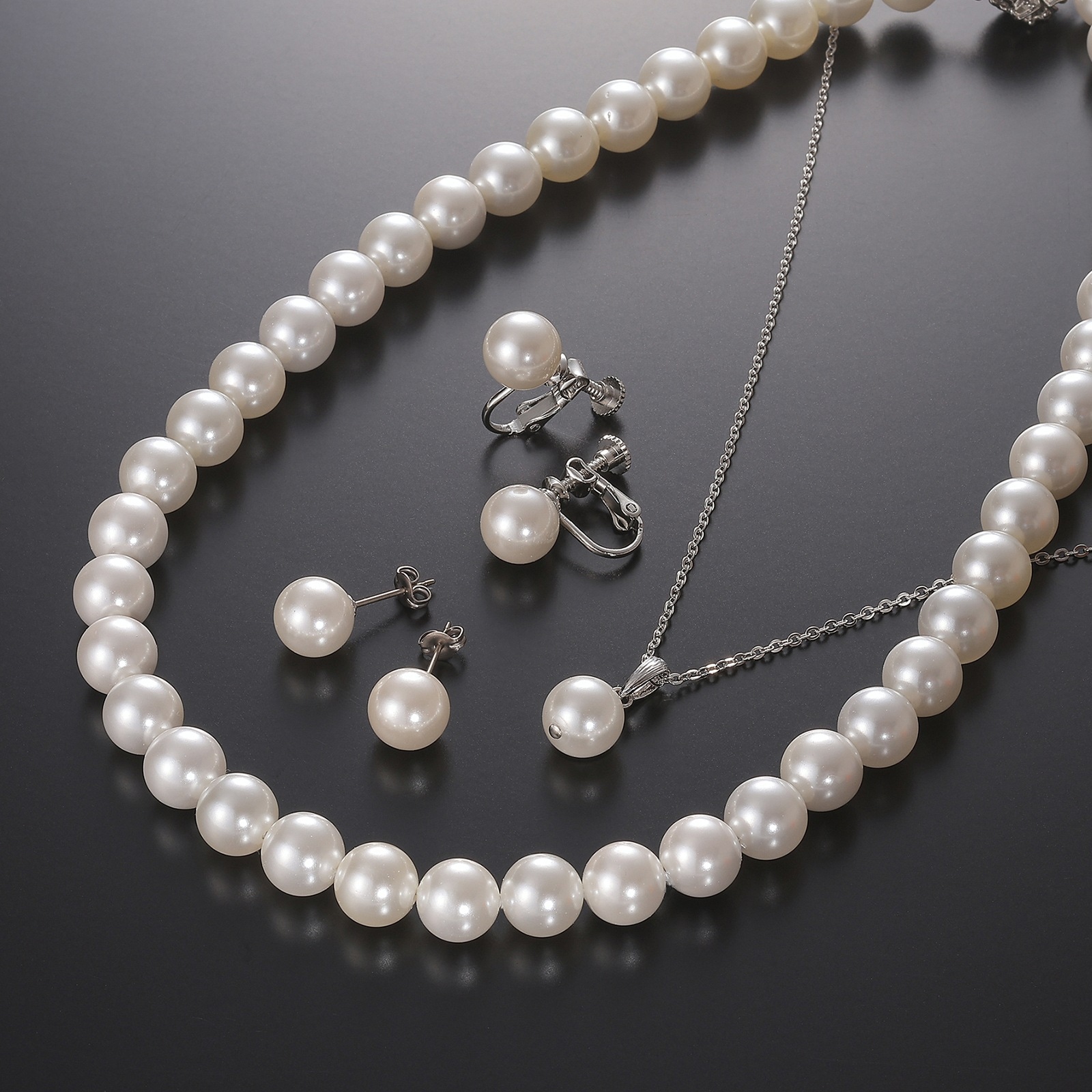 伊勢の職人が手掛けた 「国産貝パール9mm 3点セット」