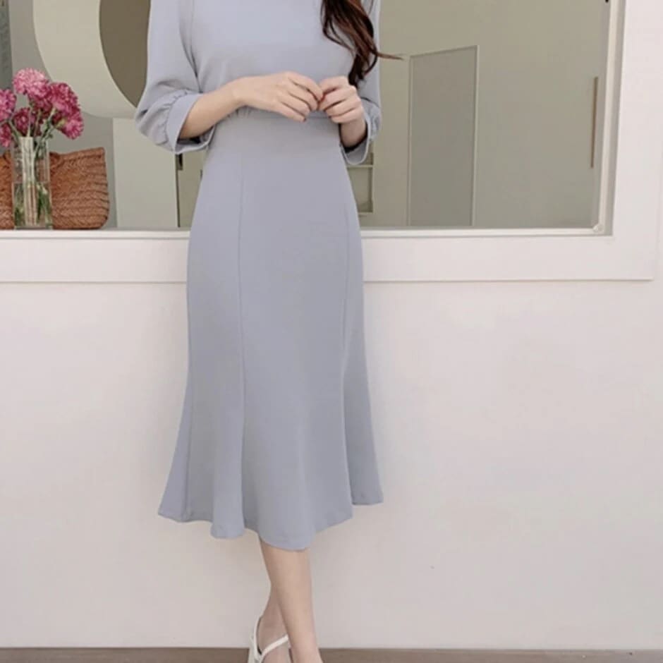 ワンピース デート かわいい 大人可愛い きれいめ シンプル カジュアル 大人 上品 おしゃれ ドレス 無地 ウエストマーク リボン ミモレ丈 ７分袖 エレガント XL ホワイト　ブルー 春 オフィス