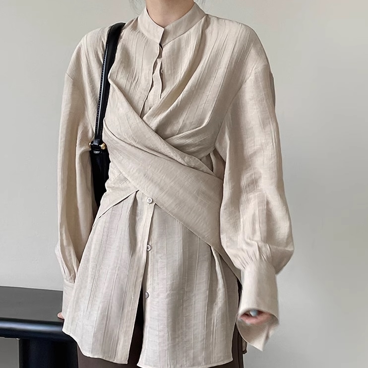 レディース トップス シャツ ブラウス 前開き 長袖 萌袖 スタンドカラー ワイド ウエストマーク ハイウエスト 異国風 ボタン 大人可愛い きれいめ シンプル カジュアル 上品 おしゃれ かっこいい