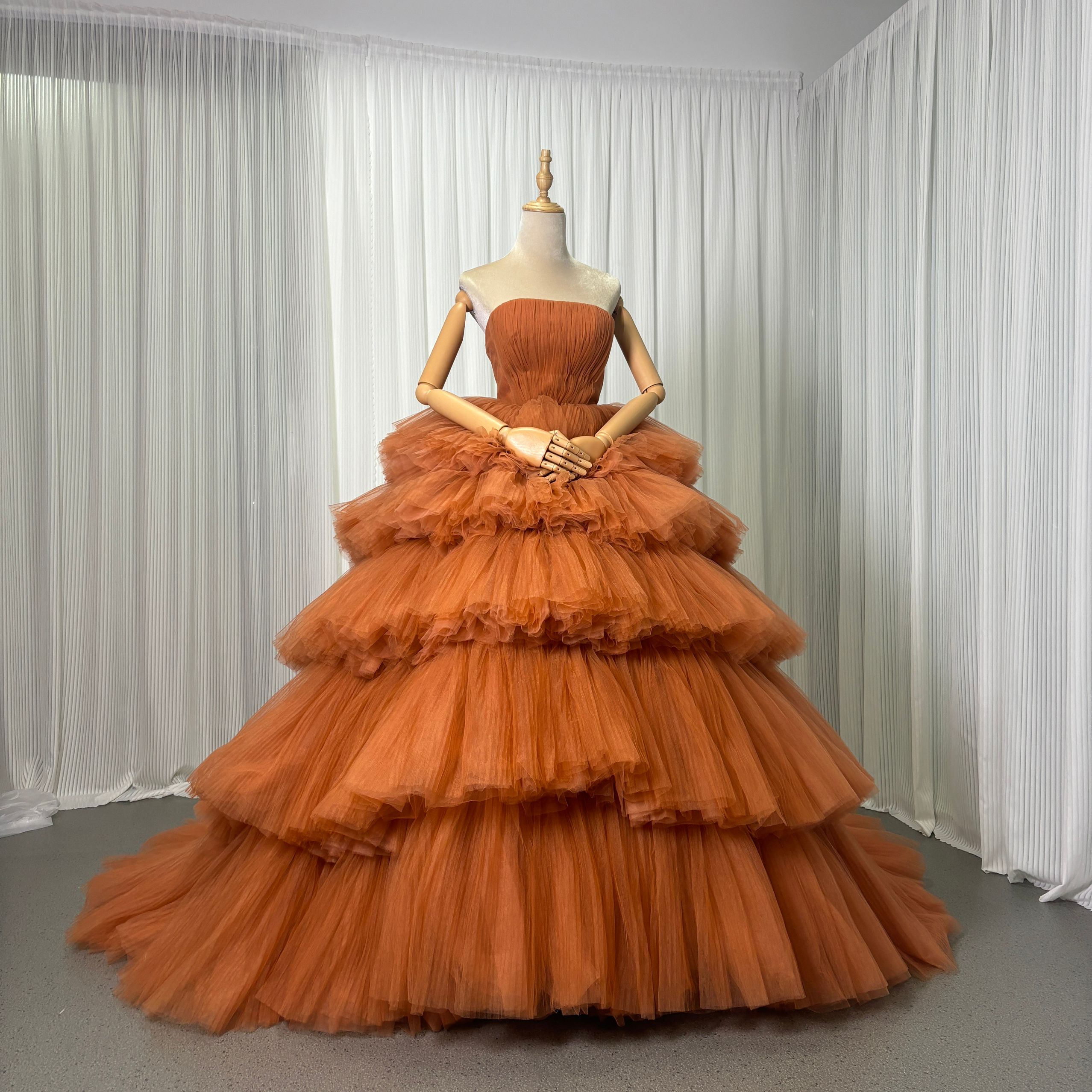 カラードレス テラコッタ色 スリット 編み上げ ビスチェドレス ティアードのドレス 結婚式 前撮り