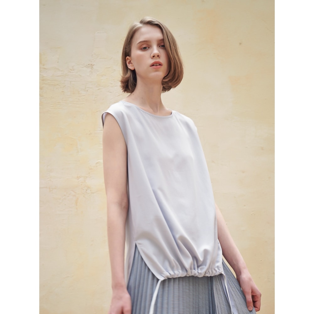 ACUD ストラップディテールノースリーブブラウスブルー