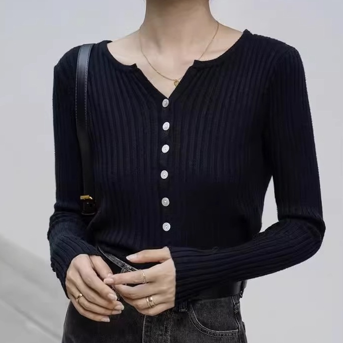 レディース トップス ニット ミディアム丈 長袖 袖あり 襟なし スタンドカラー リブ 前開き リブニット ボタン 薄手 かわいい 大人可愛い シンプル カジュアル 上品 おしゃれ かっこいい