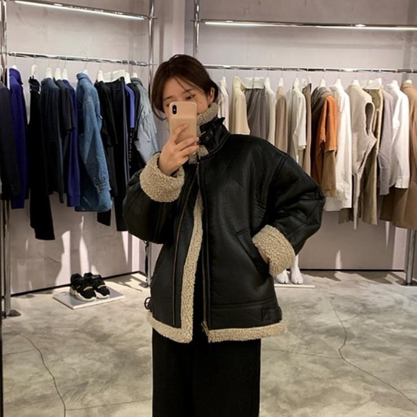 アウター ブルゾン ジャケット 長袖 スタンドカラー デザイン ニュアンス ベルト 前開き ミリタリー ボア レザー リラックス レトロ かわいい 大人可愛い きれいめ シンプル カジュアル 大人