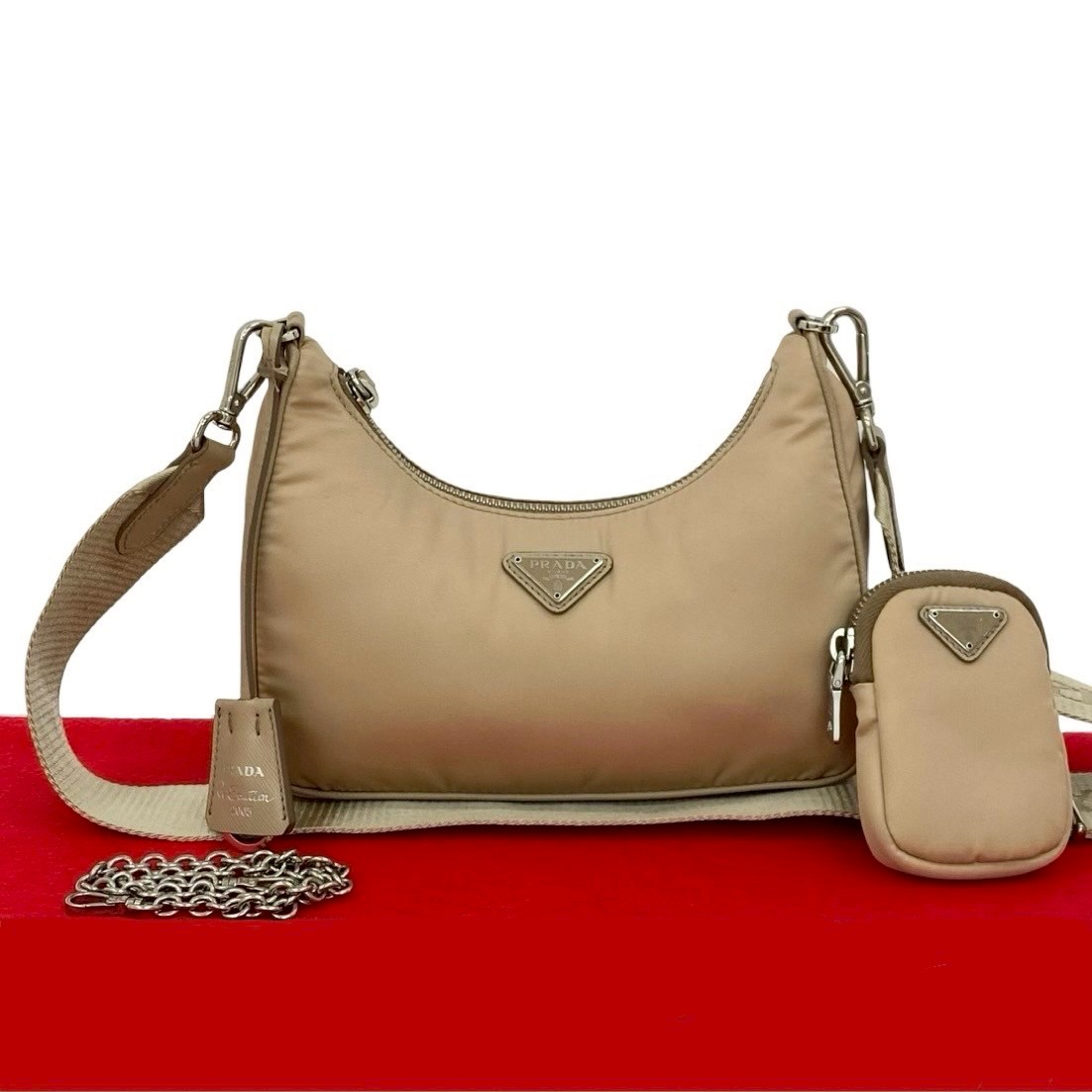 Re-Edition 三角ロゴ 金具ショルダーバッグ ナイロン レザー ベージュ 24566