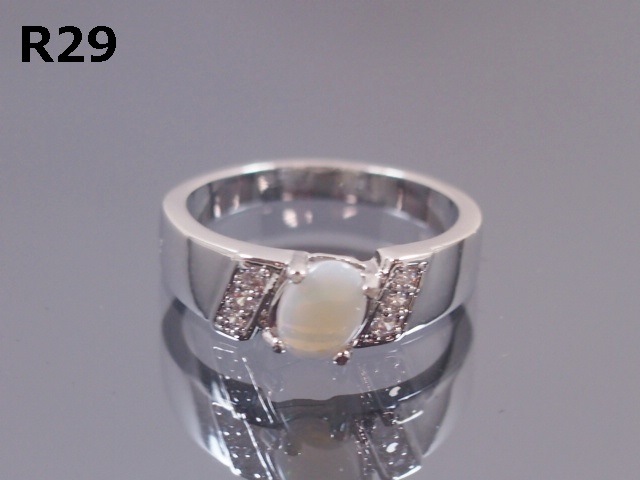 ケース付/鑑別済本物/天然石リング　天然オパールパヴェリング１３号