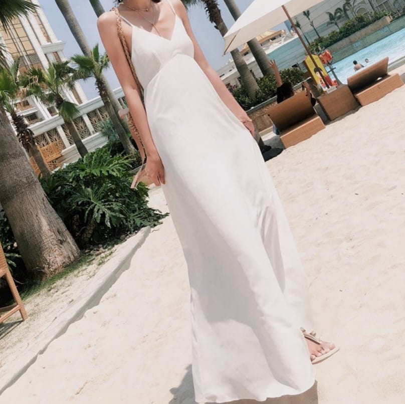 ワンピース 上着 人気 おすすめ おしゃれ お洒落 激安 安い プチプラ 肩出し 着痩せ ノースリーブ Vネック 背中 ウエスト　マキシ ロング スカート　無地 ポリエステル 可愛い lon