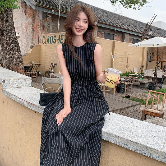 ワンピース ワンピ ドレス ストライプ レディース エレガント きれいめ カジュアル 大人 可愛い ノースリーブ フェミニン ミモレ丈 ドロスト ゆったり 体型カバー 大きいサイズ ブラック 黒 春
