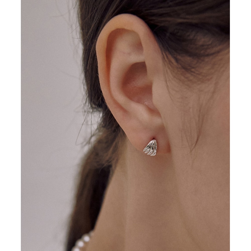 アカリ925シルバーセリーヌピアス
