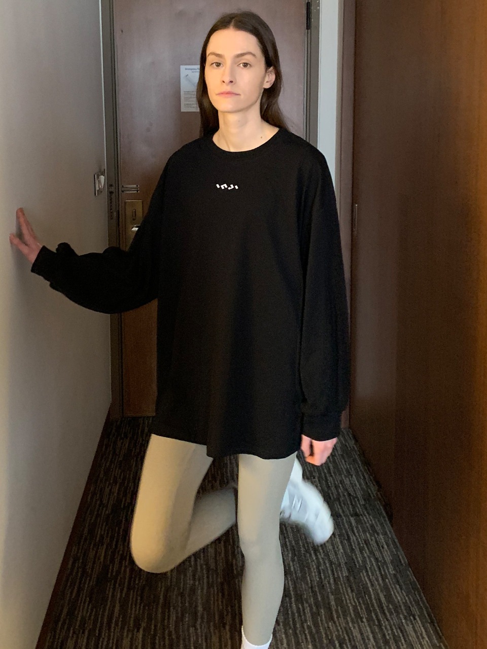 インジアクティブ春夏Tシャツブラック