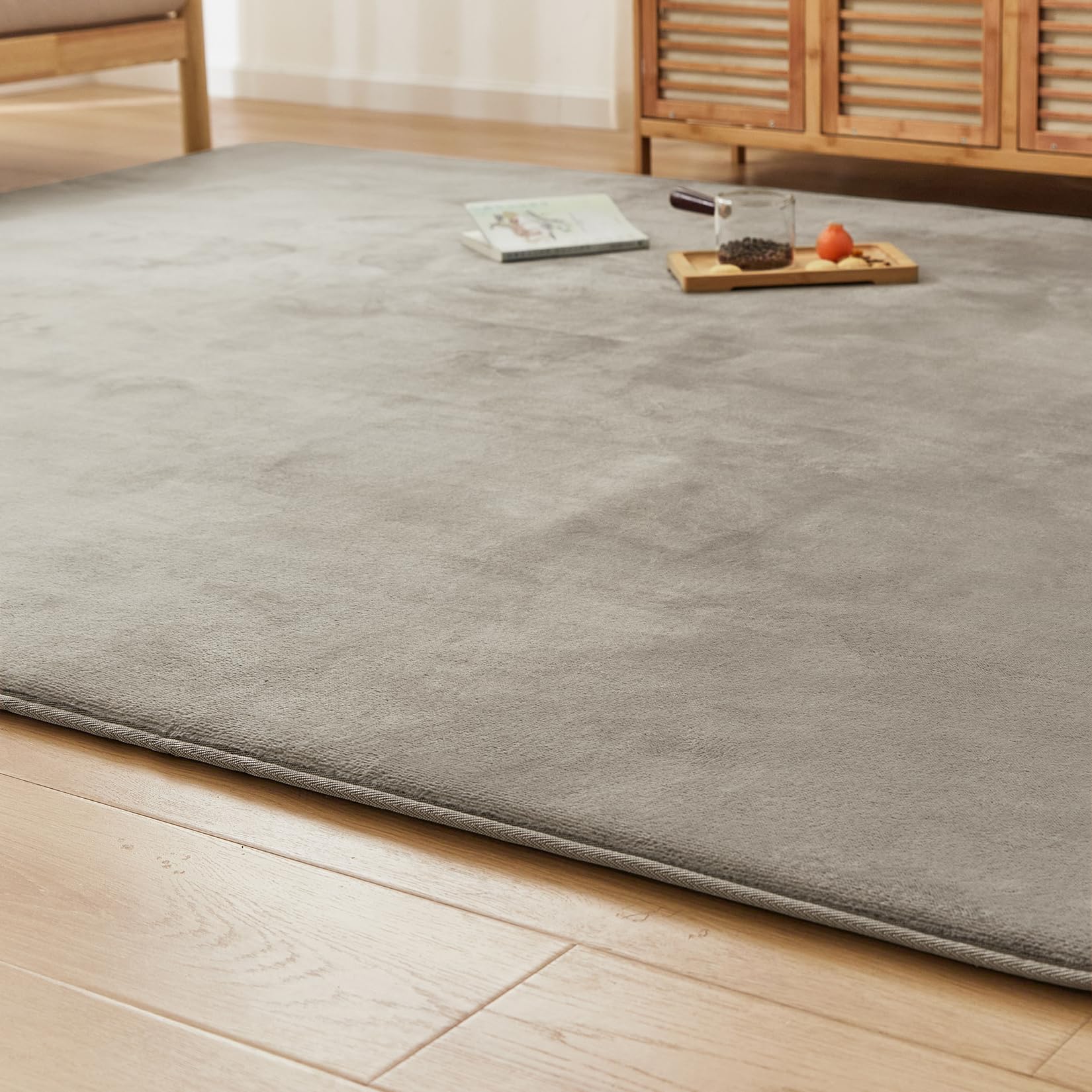 VK Ingeroom カーペット ラグ 極厚25mm 約2畳 厚手 ラグマット 防音 滑り止め付 抗菌 防臭 防ダニ 低ホルム ふわっと手触り高反発 床暖房ホットカーペット対応 冬用 北欧 おしゃれ 6,519円