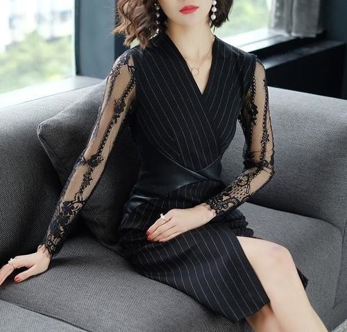 1375. ストライプシースルー袖ワンピース（ブラック） 2019 春夏 sale シック お呼ばれ フォーマル パーティー 100,000円