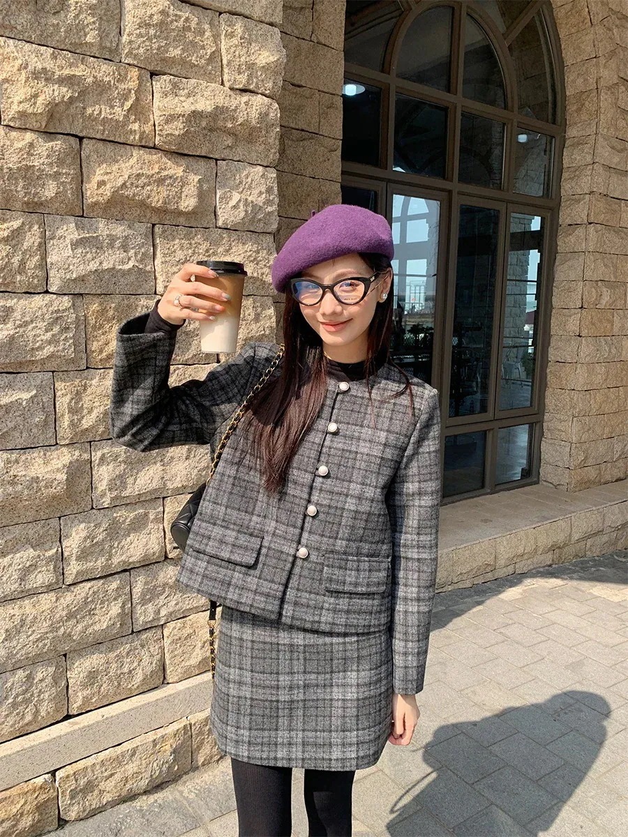 冬のフレンチレトロなハイセンス英国風柄ジャケット＋Aライン半身スカートセット