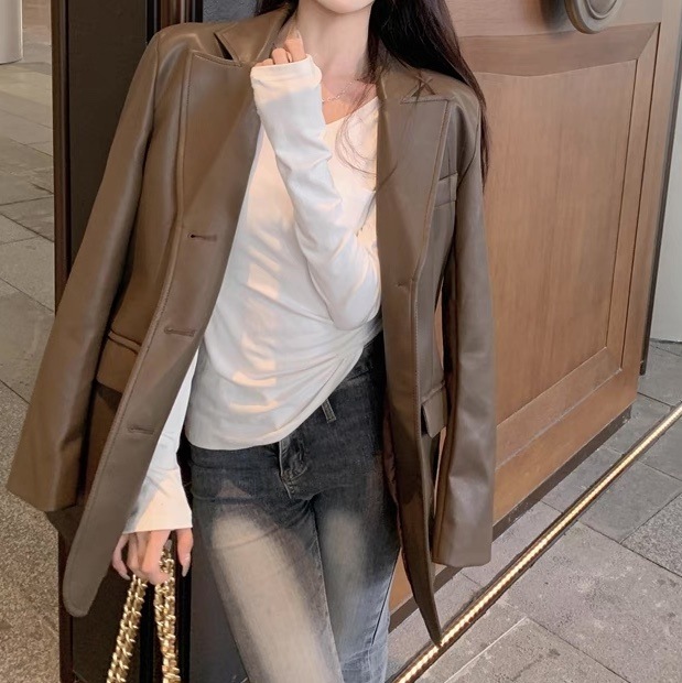 レディース ジャケット 上着 レザージャケット ロング 長袖 Vネック 襟付き ストリート ポケット 前開き アメカジ レザー フェイクレザー シンプル おしゃれ かっこいい レトロ ラフ 5,793円