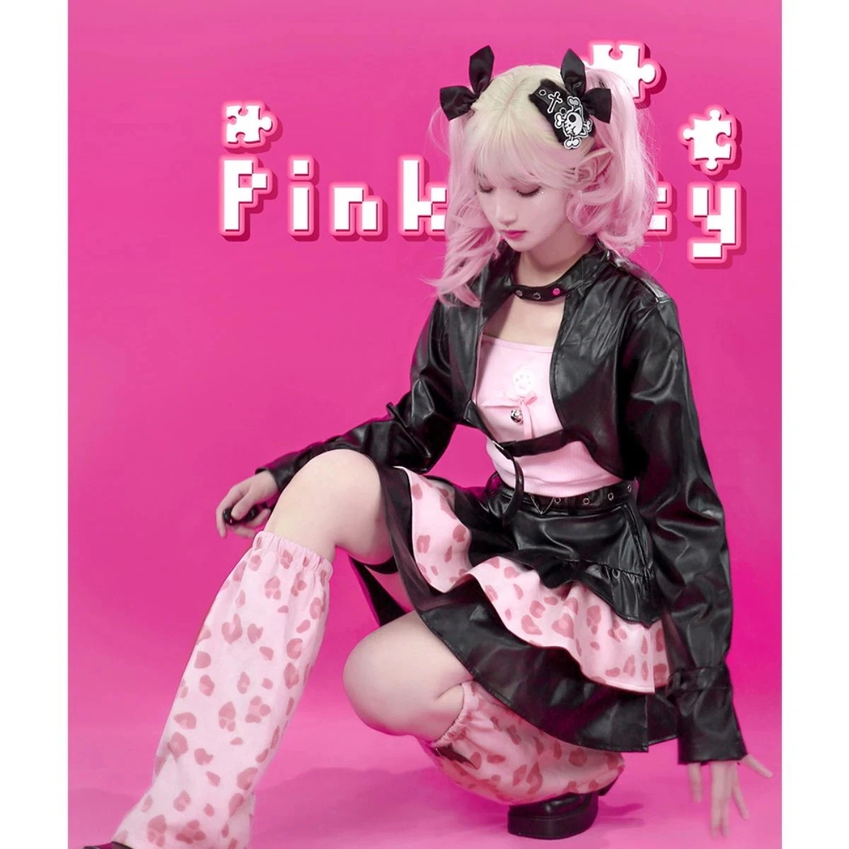 サンタコスプレ 2024 新作 4点セット 着痩せ 可愛らしい ヒョウ柄レザージャケットタンクトップスカート機関車服