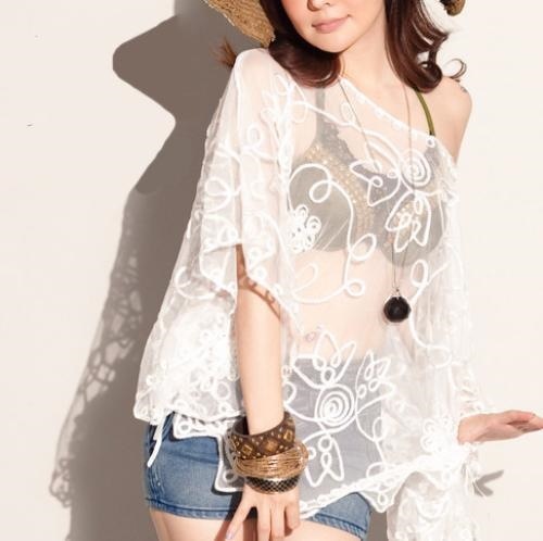 2206.レース 刺繍 トップス(ホワイト)