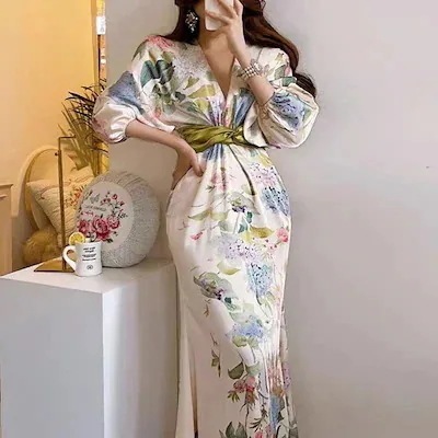 フランス 気質 茶 休み ワンピース2025夏 有名な女性 花 プリントは腰をくねらせてやせて見えるフリル スカート女性