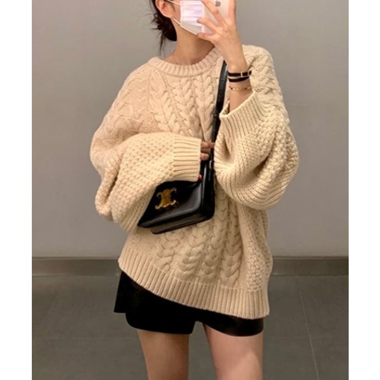 ルーズフィットワッフルラウンドネックニット