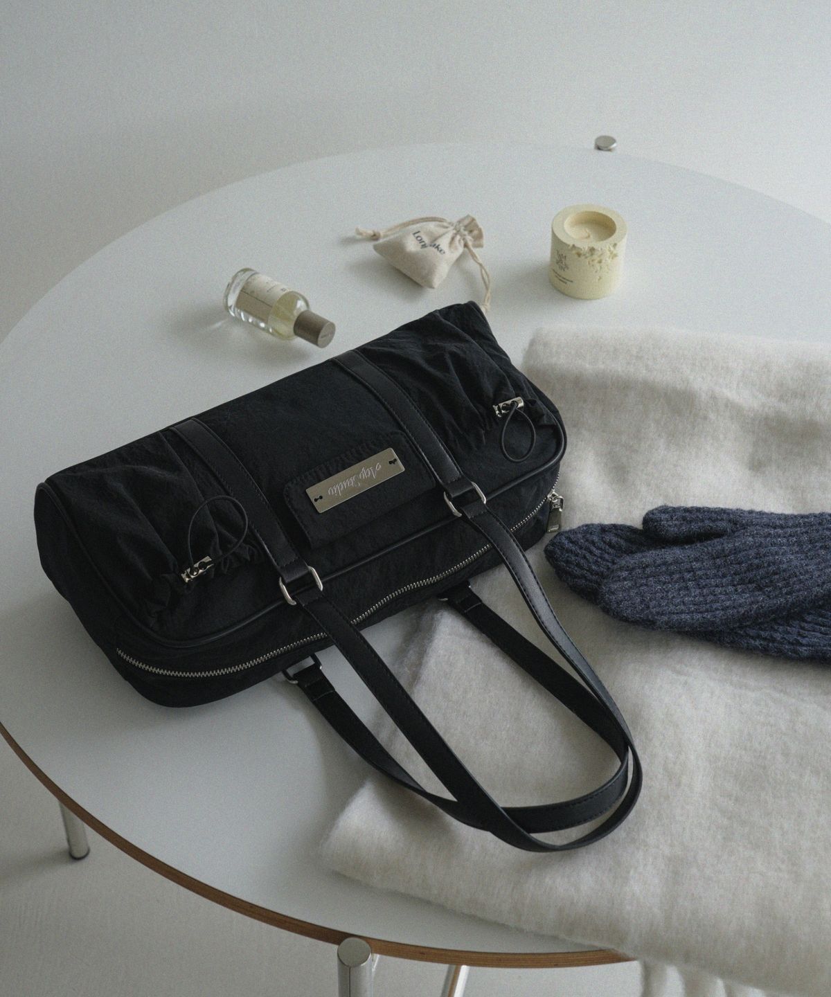 Qoo10 AQO STUDIO SPACE SPORTY TOTE BAG ミディア