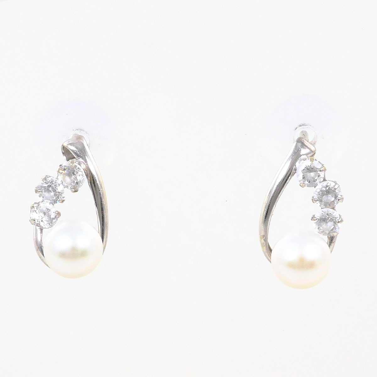 K10 10金 WG ホワイトゴールド ピアス パール（真珠） ジルコニア 総重量約0.6g ジュエリー 中古