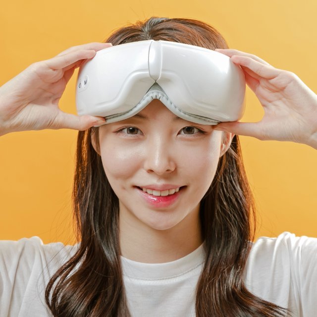 温熱無線湿布 目マッサージ機 hugrab /韓国の人気商品