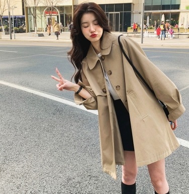 ジャケット アウター トレンチコート 上着 ミモレ丈 長袖 ボリューム袖 襟付き 細身 ストレート 裾ワイド ポケット 前開き かわいい シンプル カジュアル 大人 おしゃれ こなれ感 ラフ ガーリー