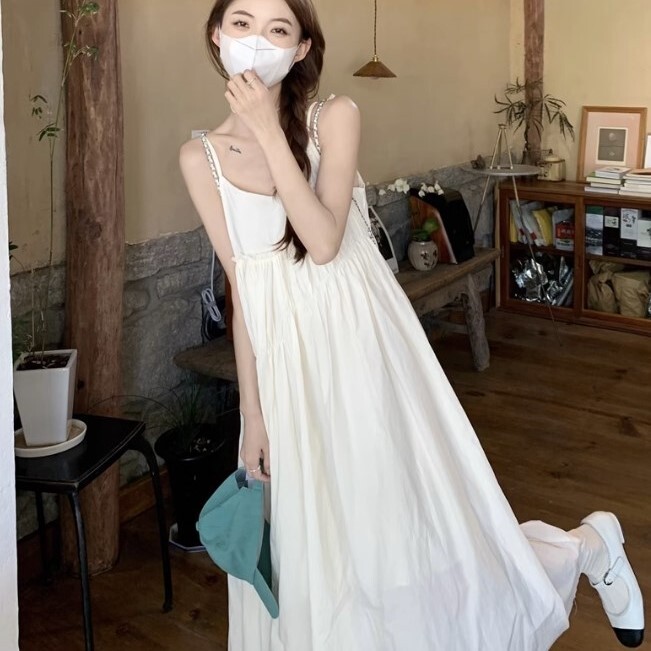 ワンピース キャミソールワンピース ミモレ丈 袖なし ノースリーブ Vネック 襟なし フレア Aライン 切り替えデザイン バックシャン ティアード 薄手 かわいい 大人可愛い きれいめ 大人 上品 5,442円