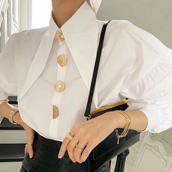 長袖ブラウス レディース ボリューム袖 ボタン シャツ ランタンスリーブ パフスリーブ ビックカラー 個性的 レトロ クラシカル コットン 白シャツ きれいめ エレガント カジュアル おしゃれ