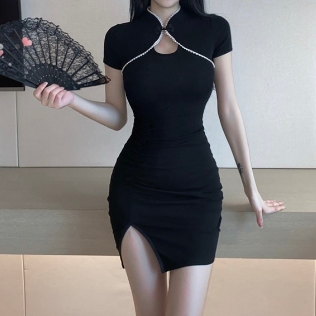 レディース ワンピース チャイナ服 中国風 ミニ 半袖 タイト スリム 細身 ストレート フェミニン 着痩せ効果 スリット かわいい 大人可愛い きれいめ シンプル 上品 おしゃれ こなれ感 個性的