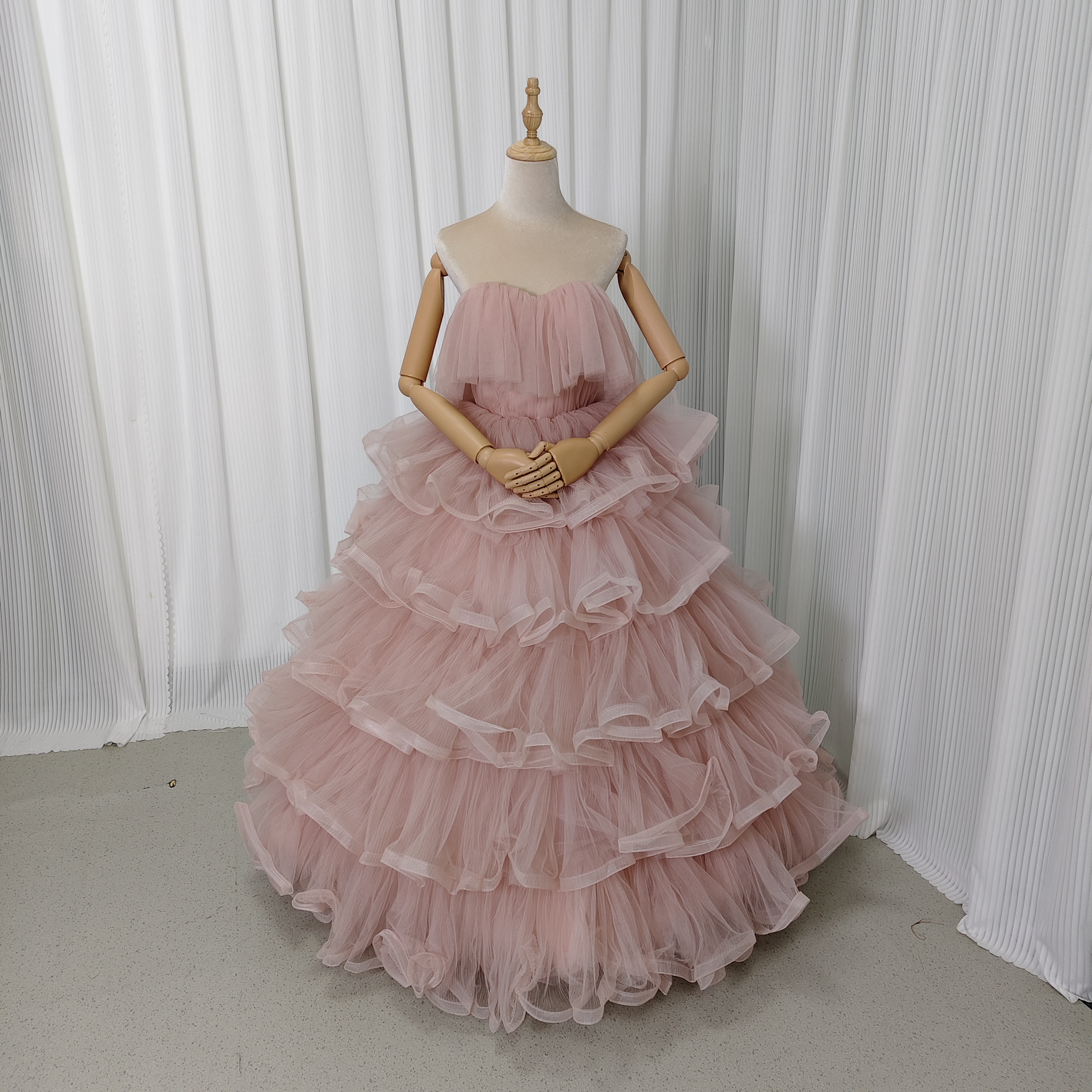 カラードレス ピンク ベアトップ フリルドレス ラッフルフリル 可愛い プリンセスライン ロング 前撮り 35,679円