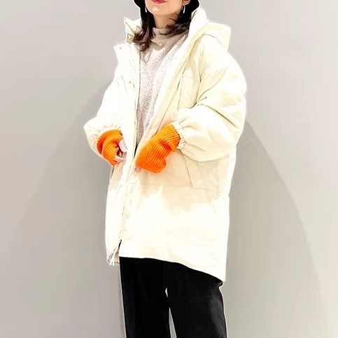 アウター コート ミディアム丈コート 長袖 ハイネック 前開き ボタン ファスナー ポケット ミディアム丈 中綿 かわいい 大人可愛い きれいめ シンプル 上品 おしゃれ かっこいい カジュアル