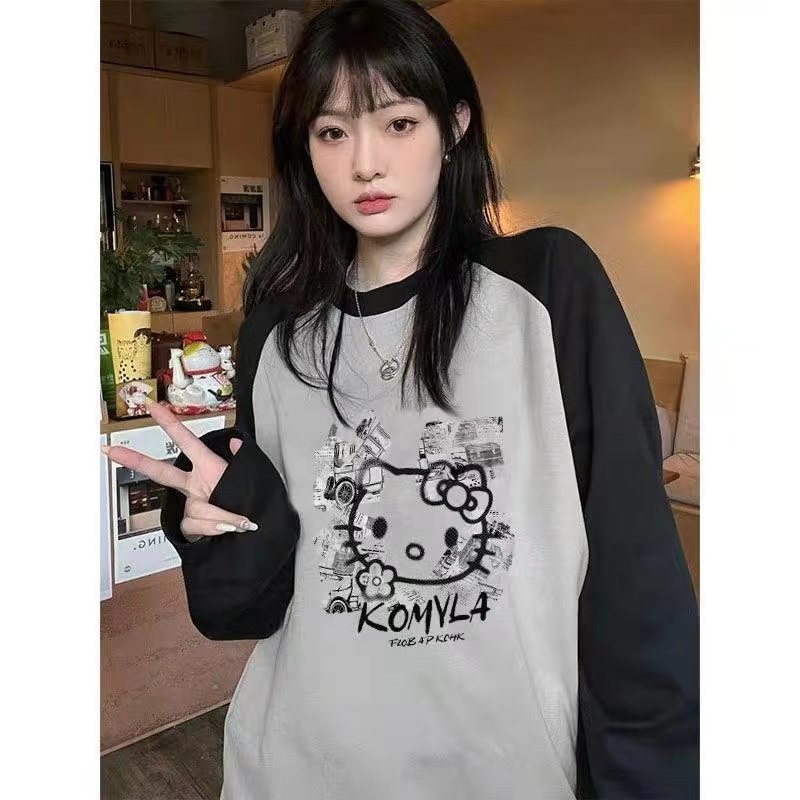 ハローキティ - ハローキティー　ロングティーシャツ サンリオ ハローキティ ロングスリーブTシャツ Mサイズ アパレル