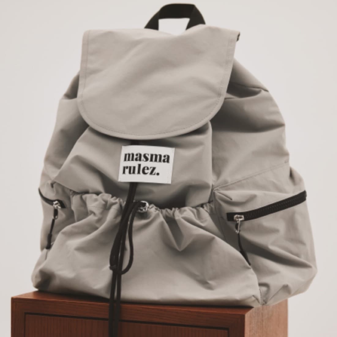 String flap backpack(Gray,アイボリー,Black,Cocoa)