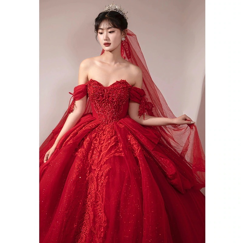 レッド重工業ウェディングドレス花嫁2025ハイエンドテクスチャプリンセスパレススタイルラージテールメインヤーン