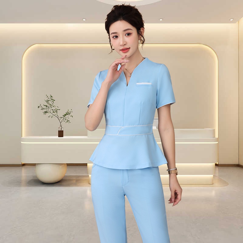 美容室美容師作業服と保健センター上級理学療法士母子保健ナーススーツセット
