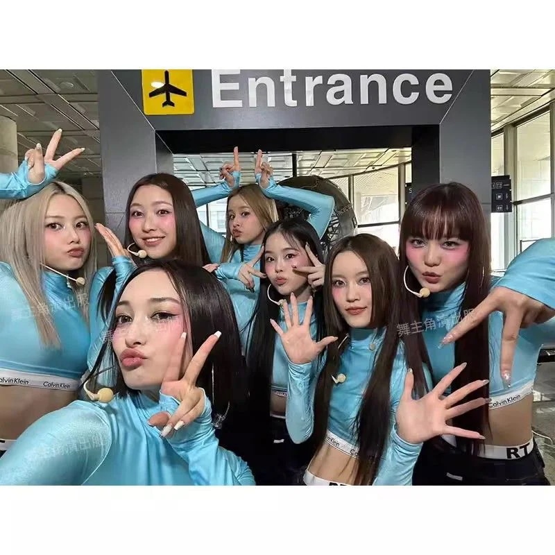 Xgガールズグループ左右同じスタイルの歌服2023新作ヒップホップジャズダンスパフォーマンス服ヒップホップスーツトレンド