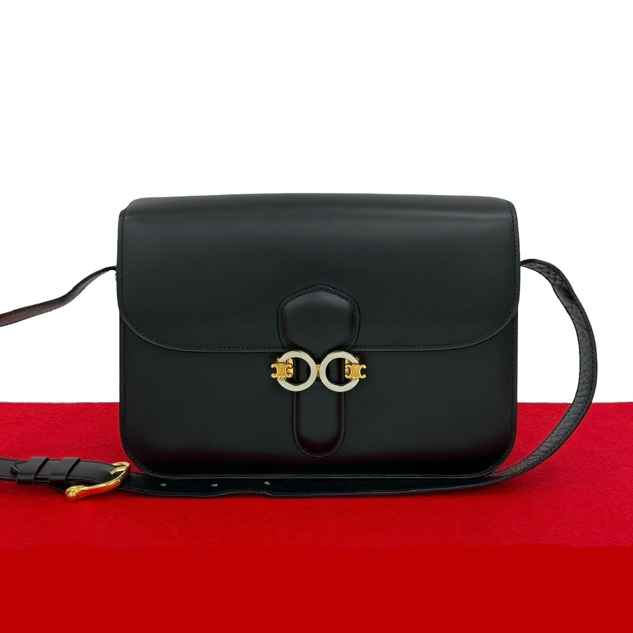 ヴィンテージ トリオンフ 金具ショルダーバッグ カーフ レザー ブラック 40623