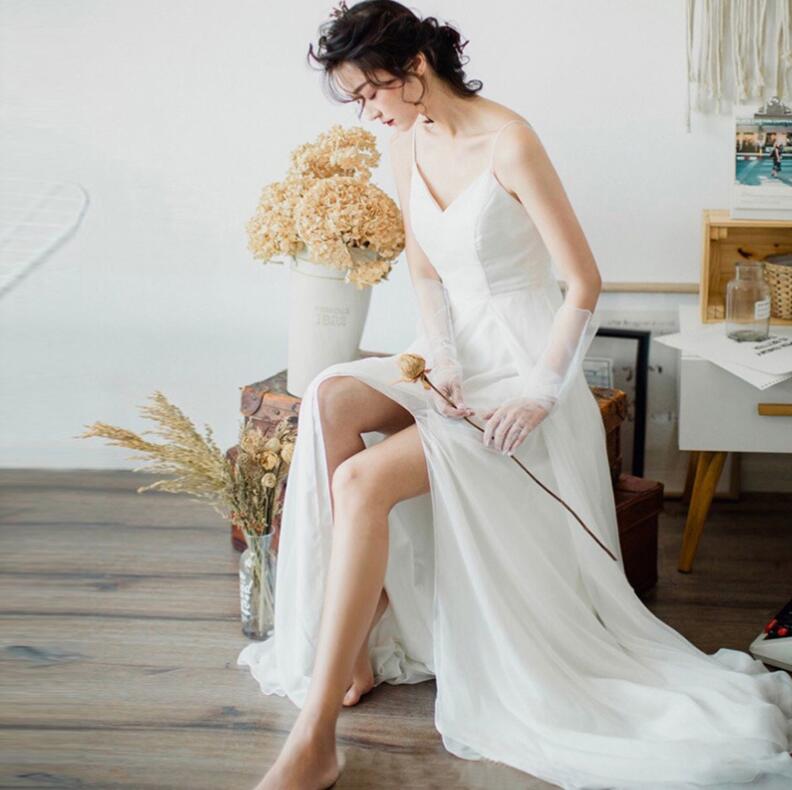 ホワイトドレス 花嫁ドレス ウェディングドレス ロングドレス Ｖネック トレーンドレス サンドレス 二次会ドレス フォーマルドレス シンプル パーティードレス 細見え エレガント ブライダル 演奏会