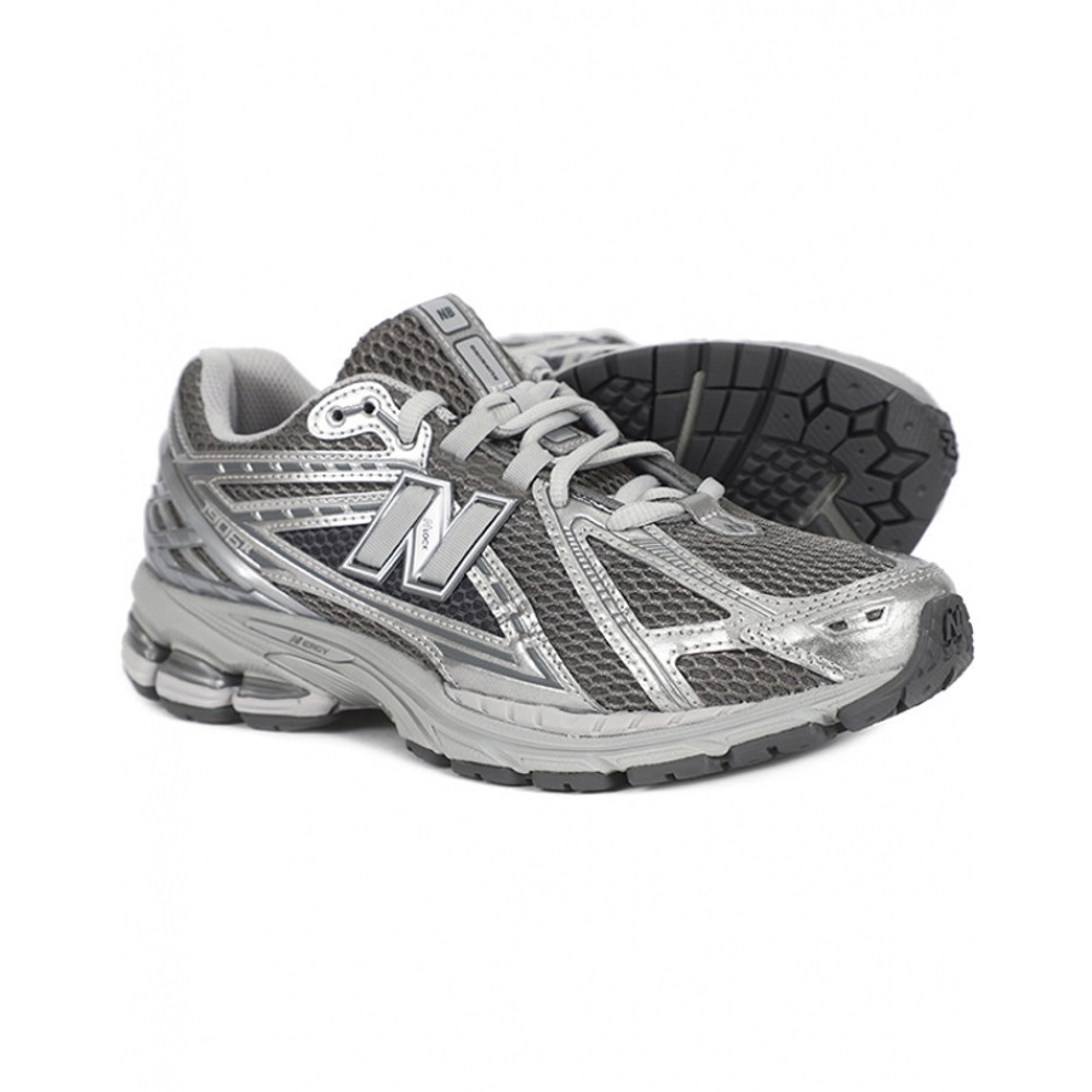 ニューバランススニーカー 1906R ハーバーグレーシルバーメタリック