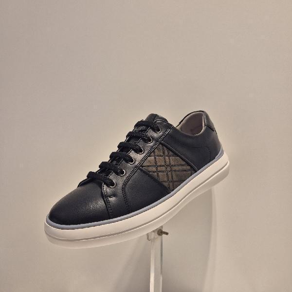 DMX540_メンズスニーカー