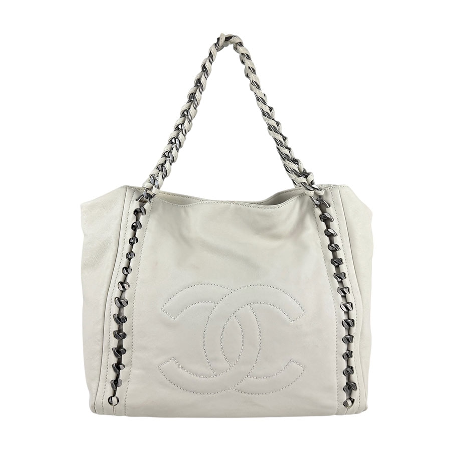 シャネル CHANEL ショルダーバッグ レザー アイボリー レディース z5603