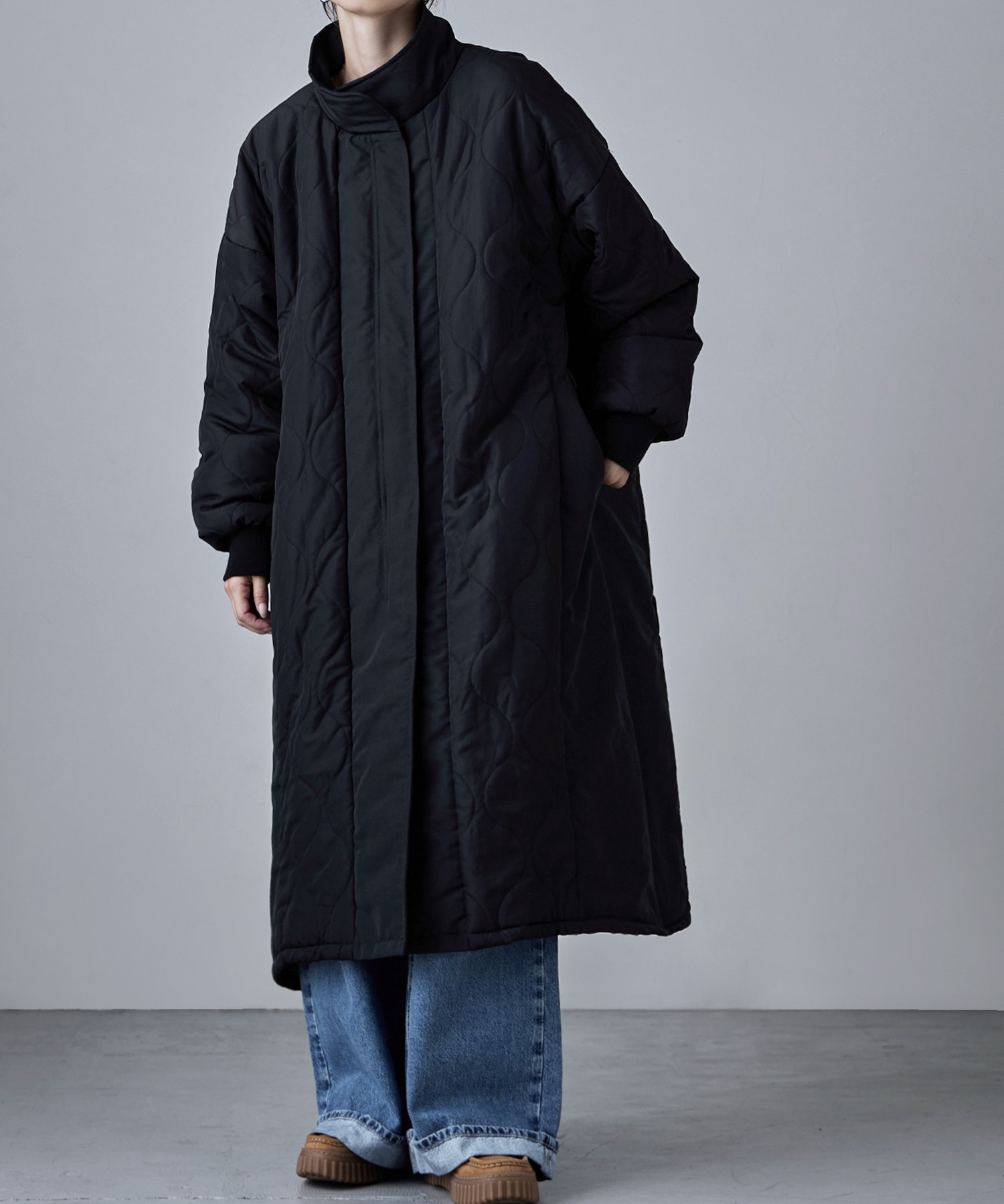 キルティング切替オフラインロングコート アウター コート ジャケット ロング キルティング 中綿 ビッグシルエット ハイネック スタンドネック ラウンドヘム Aライン オーバーサイズ ダウン風