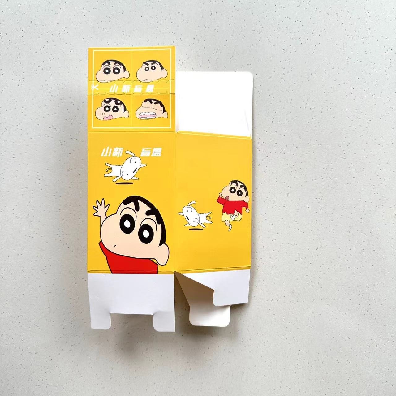 フィギュアシングルカラーボックスシングルブラインドボックス漫画アニメーションクレヨン人形ファッションモデル車のデスクトップ装飾品