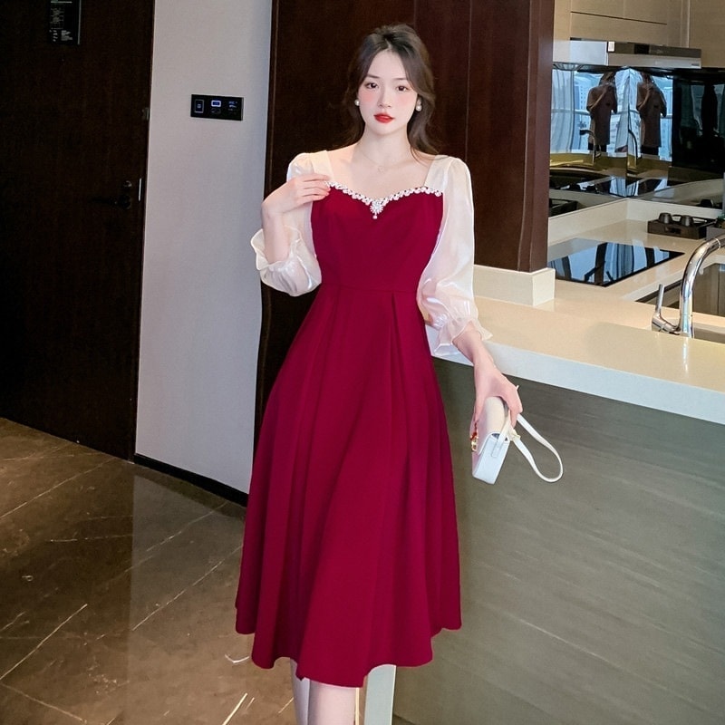 優しい風の乾杯ドレス小さな花嫁の婚約ドレスは夏に女性が家に帰るために通常赤いドレスを着ることができます安い