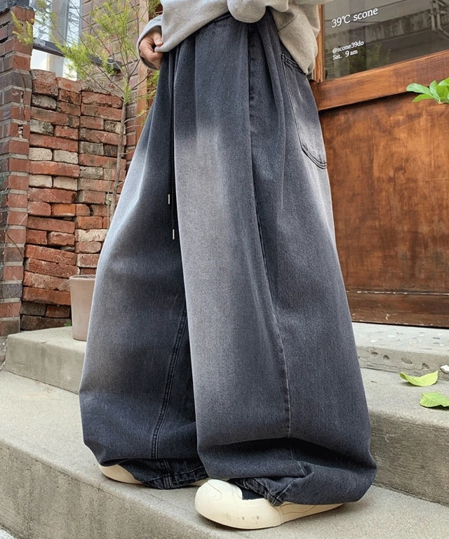 [UNISEX] ヨーダ サイドタック バルーン ワイドパンツ 5,084円